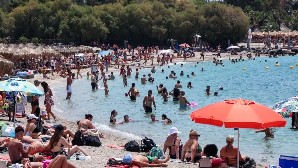 Ξεπέρασε τους 37 °C η θερμοκρασία την Κυριακή 8/6 – «Καυτό» το σκηνικό και ανήμερα του Αγίου Πνεύματος