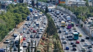 Τροχαίο στον Κηφισό – Καθυστερήσεις στο ρεύμα προς Πειραιά