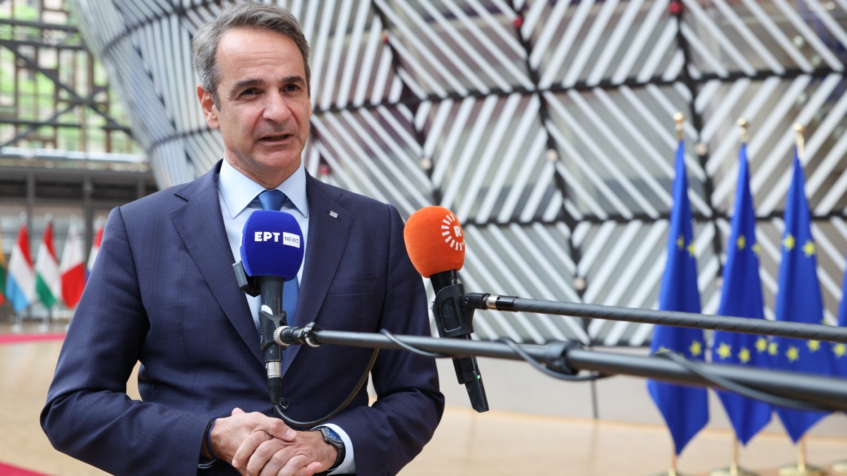 Μητσοτάκης μετά τη Σύνοδο Κορυφής της ΕΕ: «Καρότο και μαστίγιο για να μην παγιωθεί νέα μεταναστευτική οδός προς την Κρήτη»