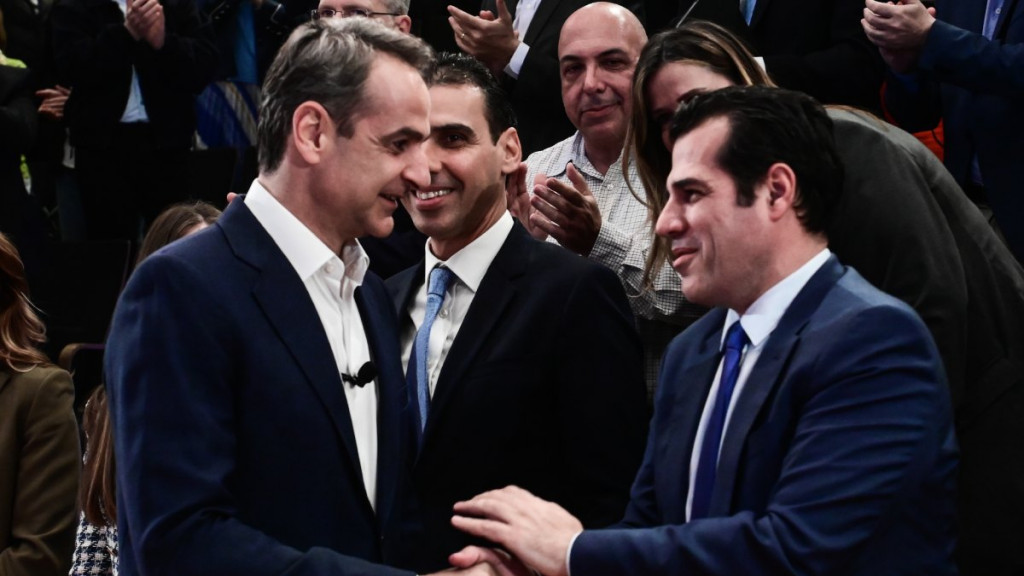 Νέος υπουργός Μετανάστευσης ο Θάνος Πλεύρης – Αυτοί είναι οι νέοι υφυπουργοί