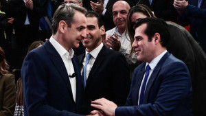 Νέος υπουργός Μετανάστευσης ο Θάνος Πλεύρης – Αυτοί είναι οι νέοι υφυπουργοί