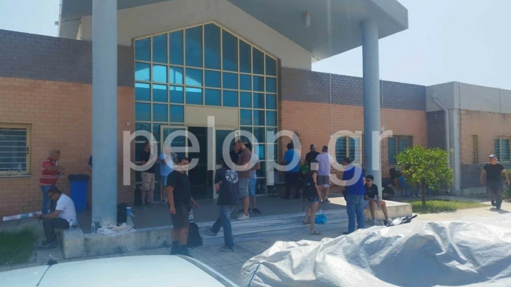 Προσαγωγές ναυτεργατών στο λιμάνι της Πάτρας – 4 πλοία δεμένα λόγω της απεργίας