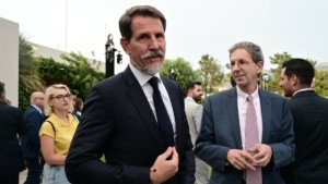 Παύλος Ντε Γκρες: “Πολλά περνούν από το μυαλό μου” απαντά για το ενδεχόμενο δημιουργίας κόμματος