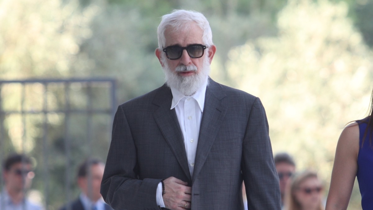 Πέτρος Φιλιππίδης