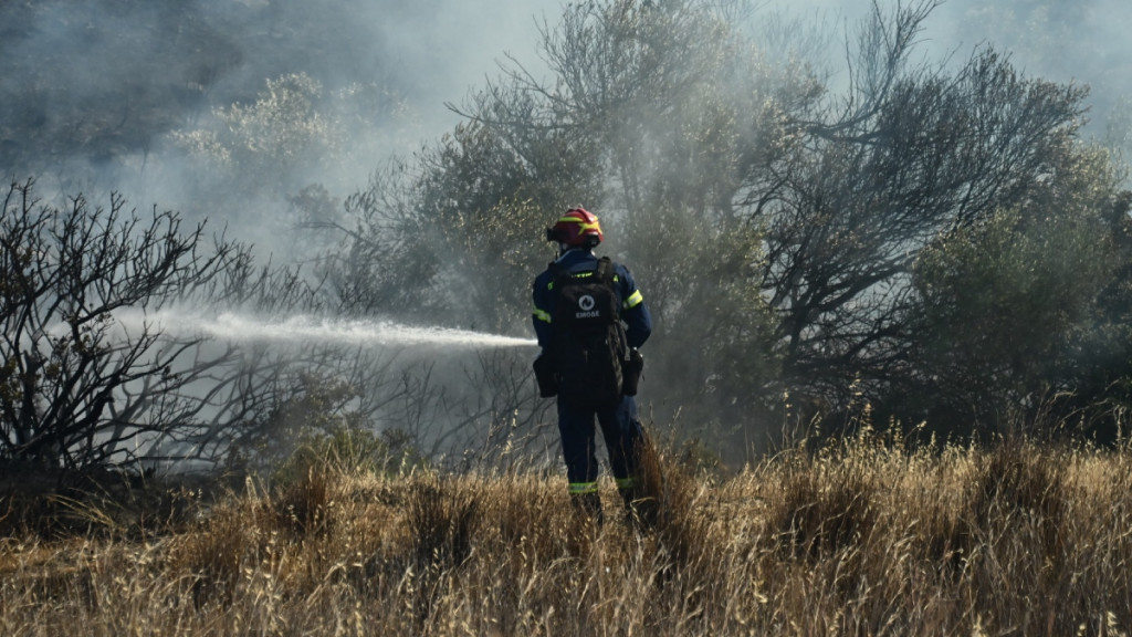 Ακραίος κίνδυνος πυρκαγιάς την Κυριακή σε Αττική και άλλες 9 περιοχές: Σε επιφυλακή η πυροσβεστική, κλείνει ο Λυκαβηττός