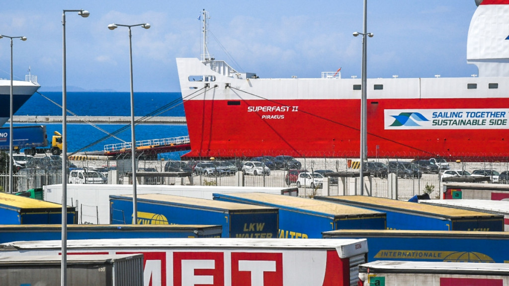 ΠΕΝΕΝ: Νέα 24ωρη απεργία – Δεμένα στο λιμάνι για 8η ημέρα τα πλοία της γραμμής Πάτρα – Ηγουμενίτσα – Ιταλία