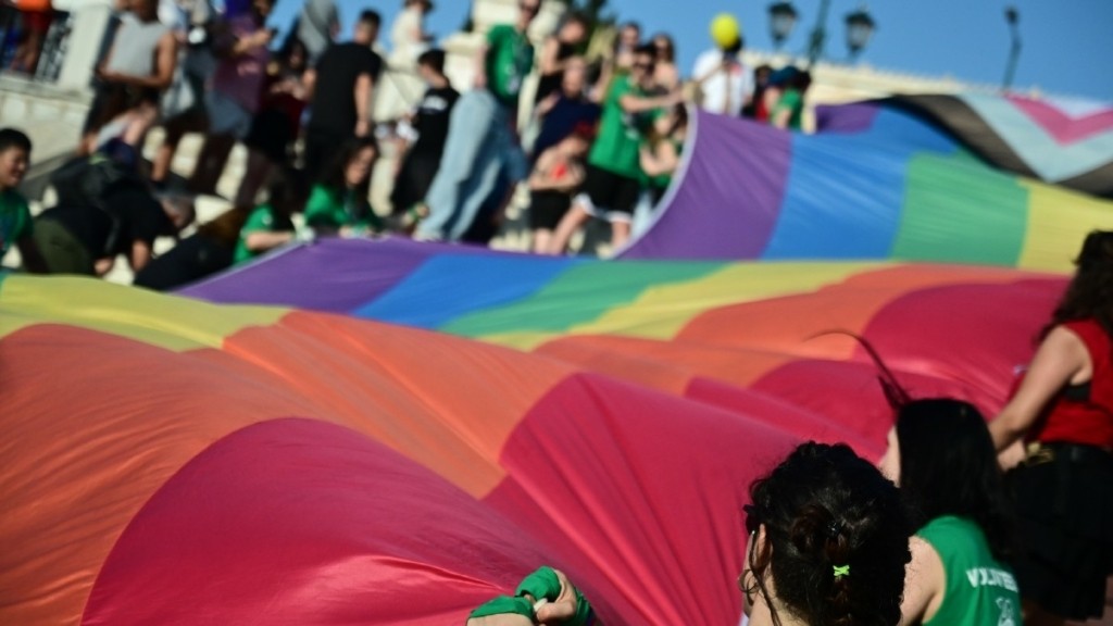 Athens Pride 2025: Χιλιάδες πολίτες κατέκλυσαν το Σύνταγμα- Παρόντες Στ. Κασσελάκης και… Ελένη Λουκά (Φωτογραφίες)