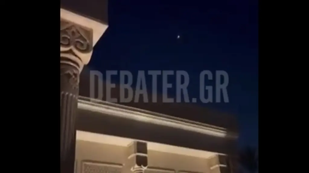 Βίντεο με τους ιρανικούς πυραύλους πάνω από σπίτι σεΐχη στο Κατάρ – “Μέχρι και την ώρα που θα χτυπήσουν ήξεραν”