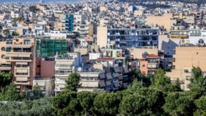 «Εξοικονομώ – Ανακαινίζω για Νέους»: Εγκρίθηκαν οι οριστικοί πίνακες – Τι προβλέπει το πρόγραμμα