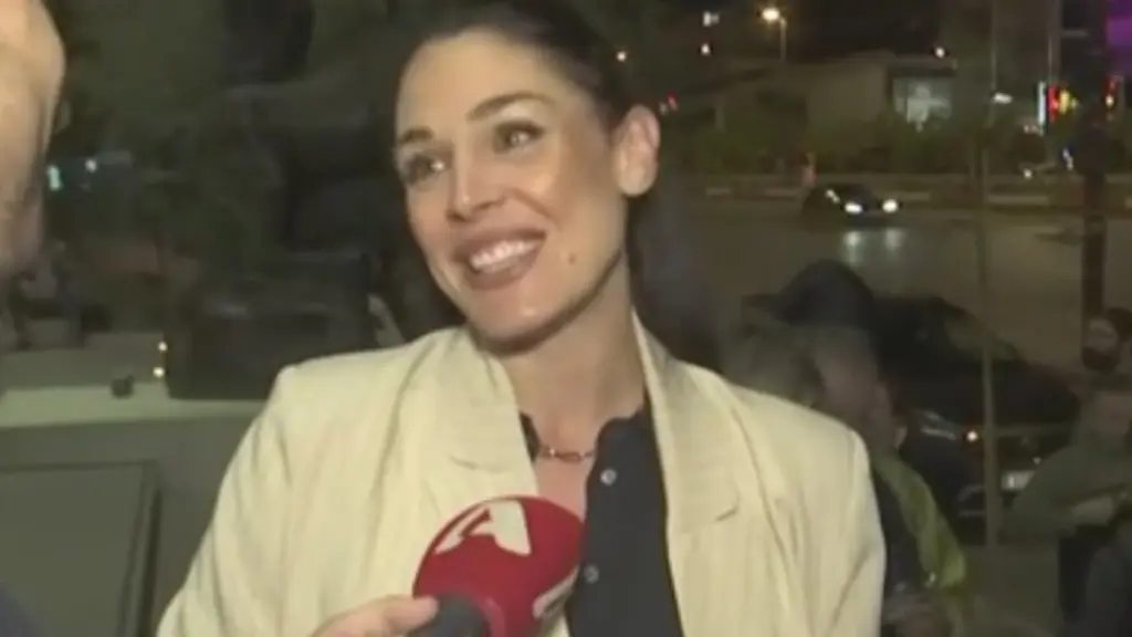 Ιωάννα Τριανταφυλλίδου: Η πρώτη on camera εμφάνιση με φουσκωμένη κοιλίτσα μετά τον γάμο της – «Χαίρομαι την εγκυμοσύνη μου»