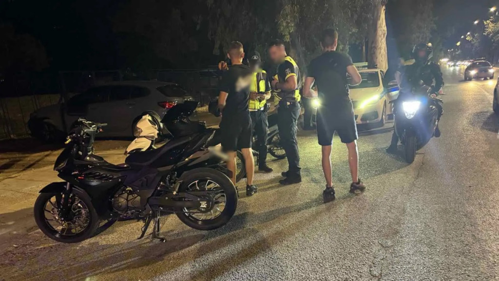 “Σαφάρι” της Τροχαίας σε κεντρικούς δρόμους της Αττικής – 266 παραβάσεις σε 1.076 ελέγχους
