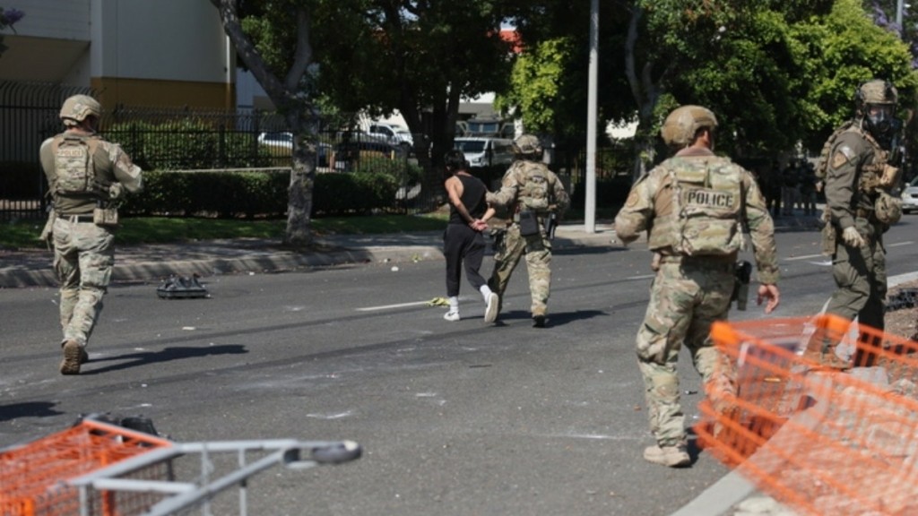 Λος Άντζελες: Εντοπίστηκε σορός άνδρα κοντά σε λεηλατημένα καταστήματα