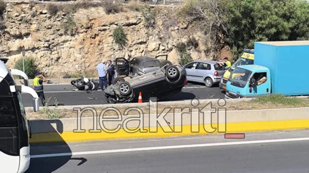 ΒΟΑΚ: Σοβαρό τροχαίο μετά από καραμπόλα οχημάτων – Σοκαριστικές εικόνες