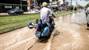 Ποιες περιοχές θα βρεθούν στο επίκεντρο της κακοκαιρίας – Πώς θα εξελιχθεί το φαινόμενο τις επόμενες ώρες