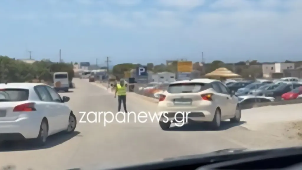Χανιά: Αστυνομικοί ντύθηκαν τουρίστες και έπιασαν στα «πράσα» του παρκαδόρους στο Ελαφονήσι (Βίντεο)