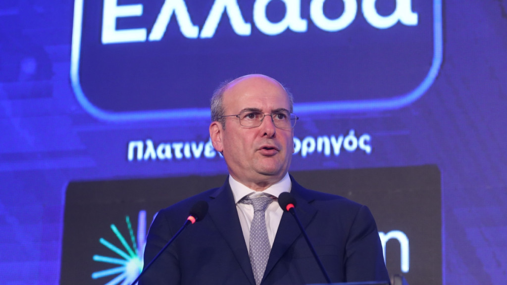 Χατζηδάκης: “Περιορισμένες οι επιπτώσεις στην οικονομία αν εφαρμοστεί η εκεχειρία στη Μέση Ανατολή”