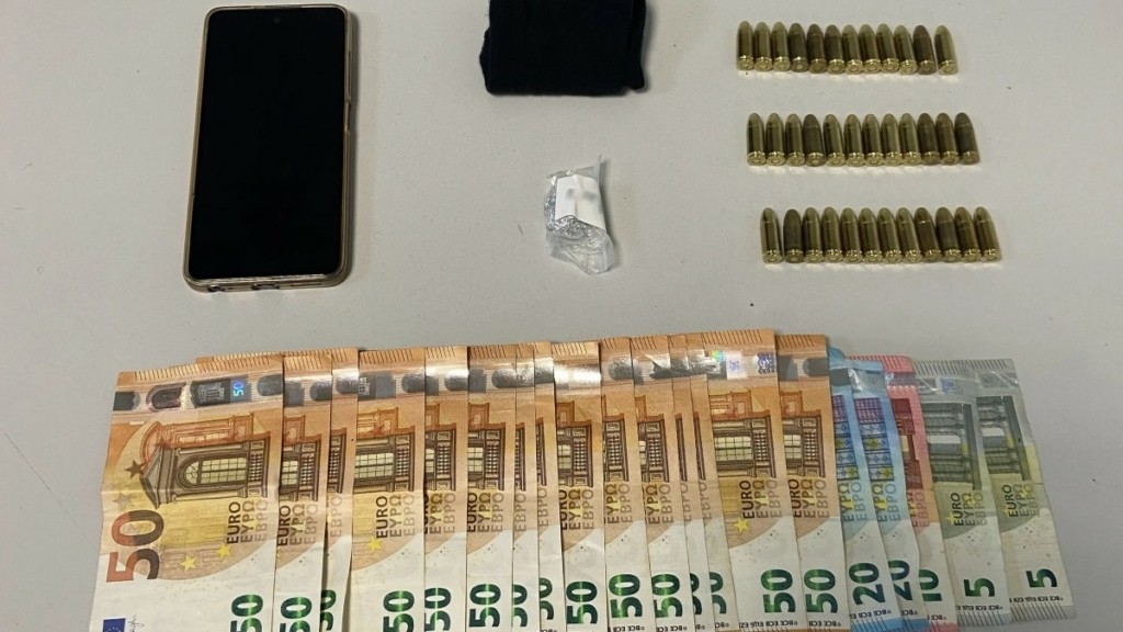 ΕΛΑΣ: 2 συλλήψεις Τούρκων και 7 προσαγωγές στη μεγάλη επιχείρηση στη Βόρεια Ελλάδα – Τι βρέθηκε