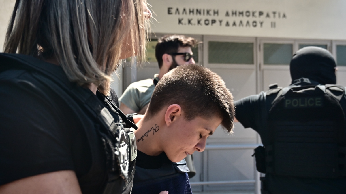 Ειρήνη Μουρτζούκου: “Ξέρω πώς πέθανε ο Παναγιωτάκης” – Από τη φιλία και τη συγκατοίκηση με την Πόπη στις αλληλοκατηγορίες