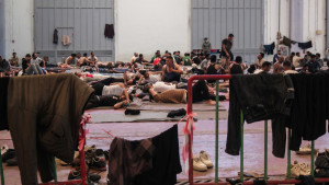 Κρήτη: Τα τρία εγκαταλελειμμένα στρατόπεδα που είναι τα επικρατέστερα για κλειστό κέντρο κράτησης μεταναστών