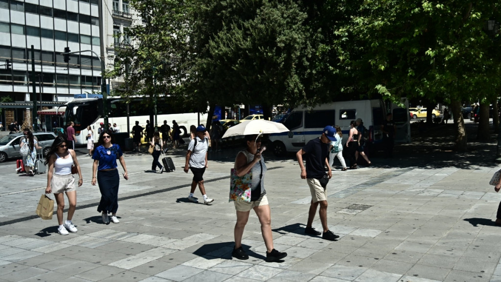 Κορυφώνεται ο καύσωνας: 42άρια την Τρίτη και Τετάρτη, ποιες περιοχές θα “βράσουν” -Επικαιροποιήθηκε το έκτακτο δελτίο της ΕΜΥ