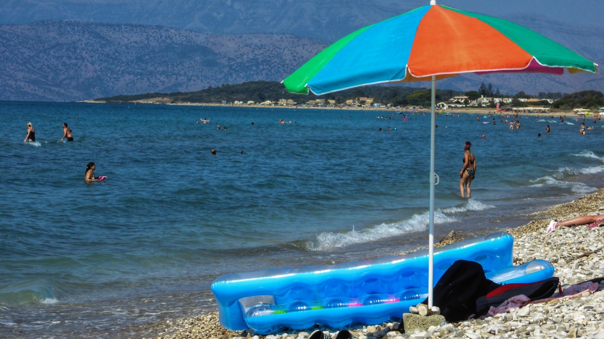 Καταφθάνει νέο κύμα παρατεταμένης ζέστης: “Στα όρια του καύσωνα για πολλές ημέρες πολλές περιοχές” – Η πρόγνωση Τσατραφύλλια