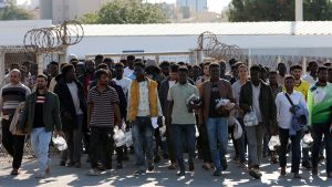 “Πάρτι” εκατομμυρίων από τους δουλεμπόρους στη Λιβύη: Τάζουν στους μετανάστες ζωή… χαρισάμενη – Πώς διαφημίζουν τα ταξίδια στην Ελλάδα