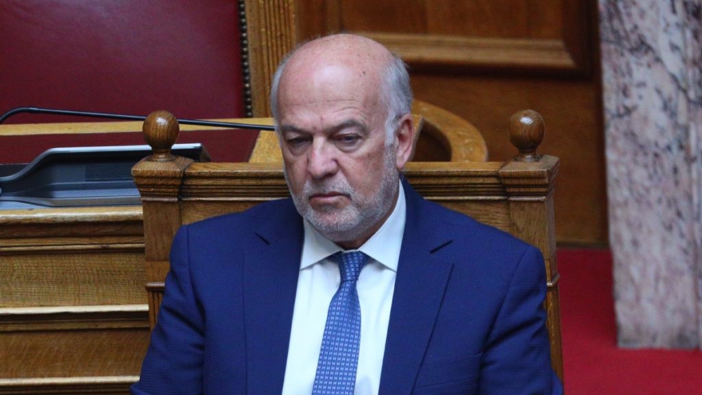 Φλωρίδης σε Βελόπουλο για τη μετατροπή του κτήματος Σημίτη σε μουσείο: “Τόσο αλήθεια όσο οι 25 τόνοι ξυλολίου”