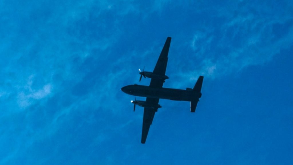 Ρωσία: Συνετρίβη το αεροπλάνο με περίπου 50 επιβαίνοντες – Εντοπίστηκε η φλεγόμενη άτρακτος