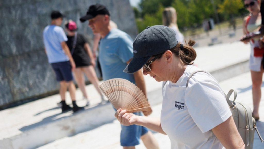 “Σαχάρα” η χώρα: Μέχρι πότε θα έχουμε 44άρια – Επικαιροποιήθηκε το έκτακτο δελτίο της ΕΜΥ για τον καύσωνα