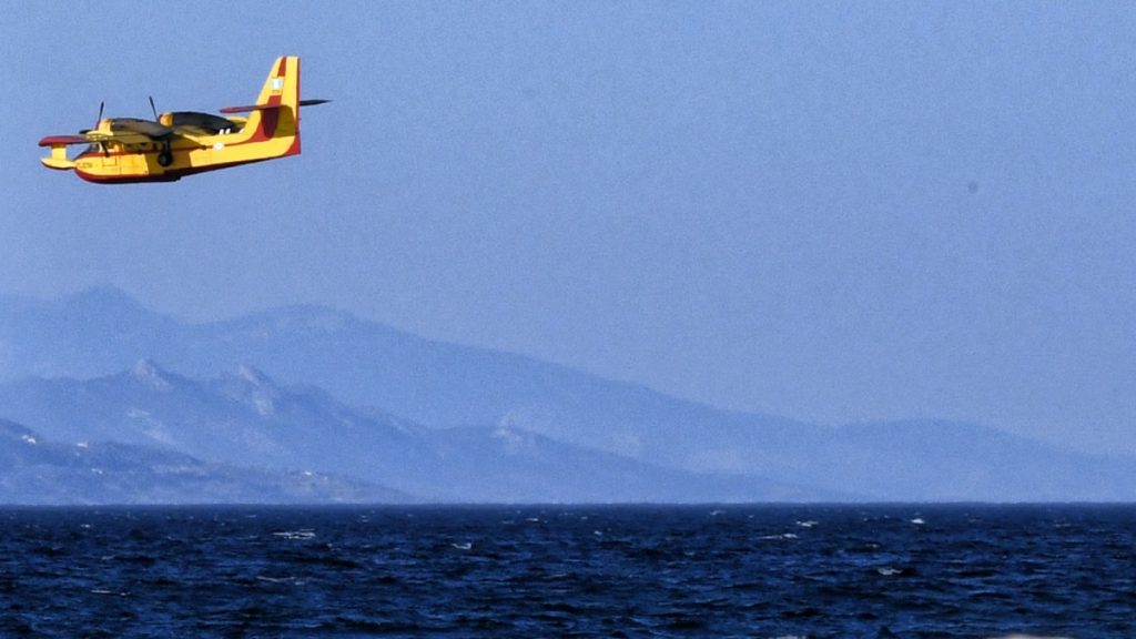Φωτιά στη Νέδα Ροδόπης – Επιχειρούν εναέριες δυνάμεις της Πυροσβεστικής