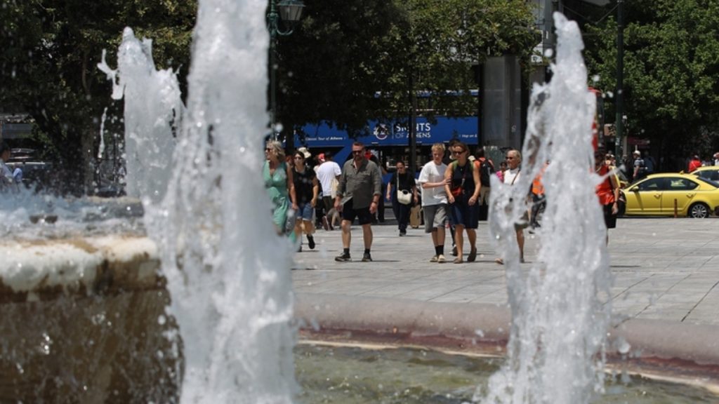 Σε θερμική πολιορκία η χώρα, πάνω από 40 βαθμοί από τη Δευτέρα – Πόσο θα διαρκέσει το νέο κύμα καύσωνα