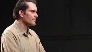 Γεράσιμος Μιχελής: Ο Γιώργος Καπουτζίδης αποχαιρετά τον “τύπο με τα μαύρα” – Συγκίνηση στα social media