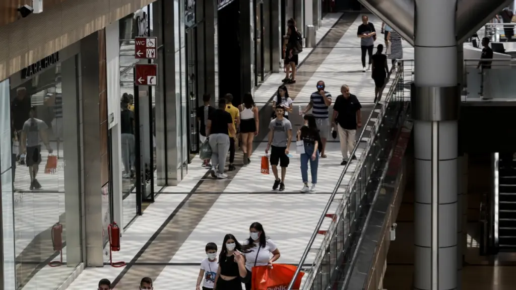 Live the LAMDA MALLS Summer Experience: Ζήστε το πιο συναρπαστικό καλοκαίρι με μοναδικές εκπτώσεις και ξεχωριστές εμπειρίες για όλους!