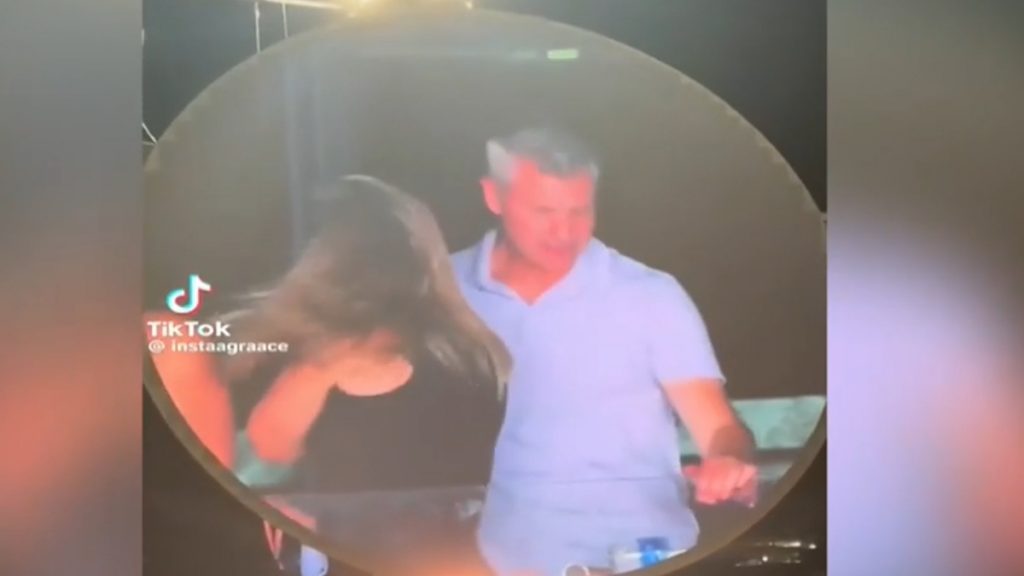 Πόσα εκατομμύρια λίρες θα κοστίσει στον CEO της Astronomer η… αμαρτωλή αγκαλιά στη συναυλία των Coldplay