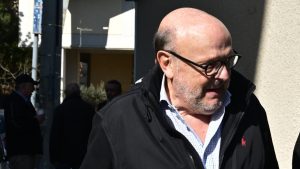 Ευάγγελος Αντώναρος: Καλεί Καραμανλή, Σαμαρά, Παπανδρέου και Τσίπρα να ζητήσουν την απομάκρυνση της κυβέρνησης