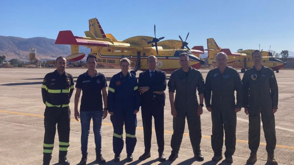 Στην Ελλάδα δύο ιταλικά Canadair για την κατάσβεση πυρκαγιών – Με 14μελές πλήρωμα επιχειρούν δίπλα στις ελληνικές δυνάμεις