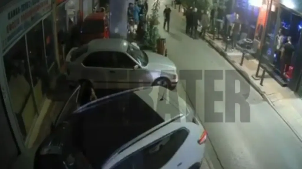 Πειραιάς: Εξιχνιάστηκε ένοπλη συμπλοκή που έλαβε χώρα έξω από νυχτερινό κέντρο – Συνελήφθησαν 12 άτομα