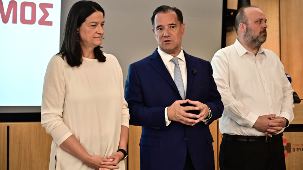 Επίσκεψη Γεωργιάδη, Κεραμέως στον Ευαγγελισμό – Ενίσχυση του ΕΣΥ με 500 νέους τραυματιοφορείς μέσω ειδικού προγράμματος
