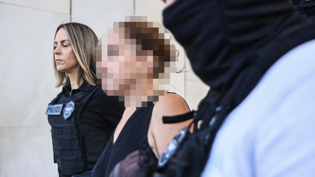 Αγία Παρασκευή-δολοφονία Πολωνού καθηγητή: “Είναι σε σοκ – Δεν είχε κίνητρο να τον σκοτώσει” είπε ο δικηγόρος της 43χρονης