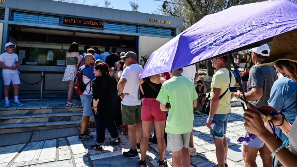 Κλειστή η Ακρόπολη λόγω καύσωνα – Ποιες ώρες δεν θα είναι επισκέψιμη