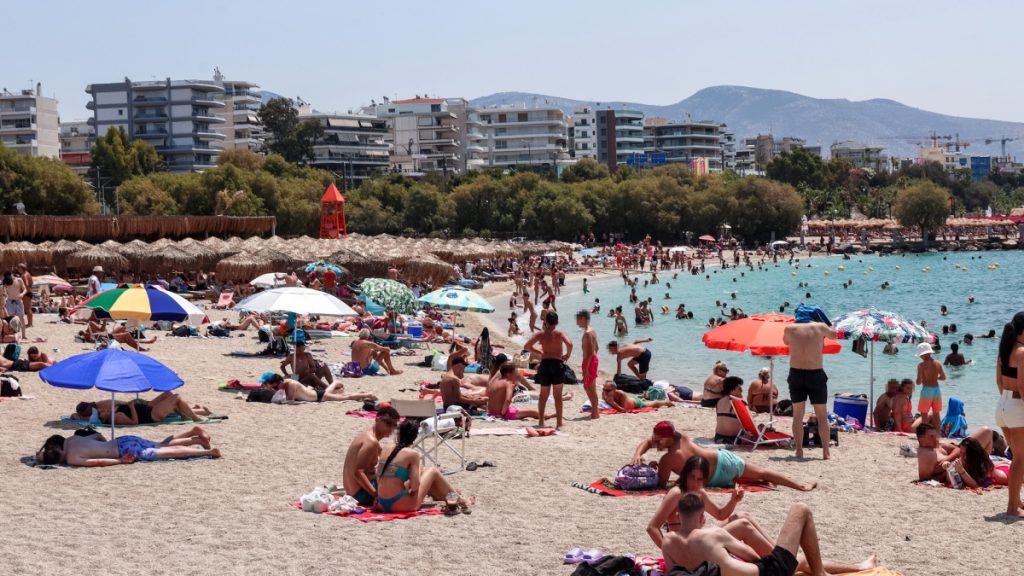 Άλιμος: Σύρος δάγκωσε και έκοψε το αυτί Ισραηλινού τουρίστα μετά από ρατσιστική επίθεση