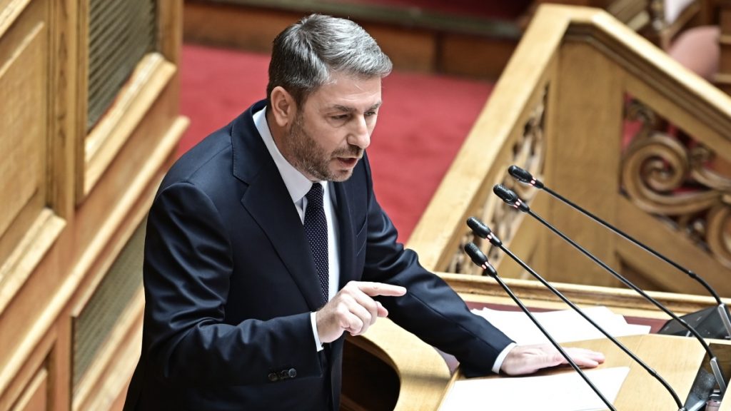 Ανδρουλάκης – Βουλή: “Λέμε “ναι” σε εξεταστική, αν πείτε “ναι” σε προανακριτική”