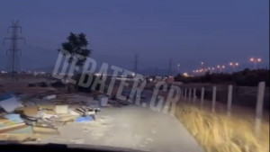 Ασπρόπυργος: Ακινητοποιήθηκαν 4 συρμοί του Προαστιακού μετά από φωτιά κοντά σε καταυλισμό (βίντεο)