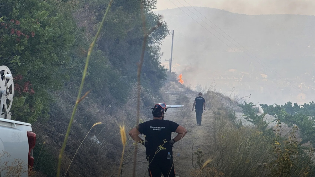 Κύπρος: Χωρίς ενεργά μέτωπα η πυρκαγιά στη Λεμεσό – Μάχη με τις αναζωπυρώσεις