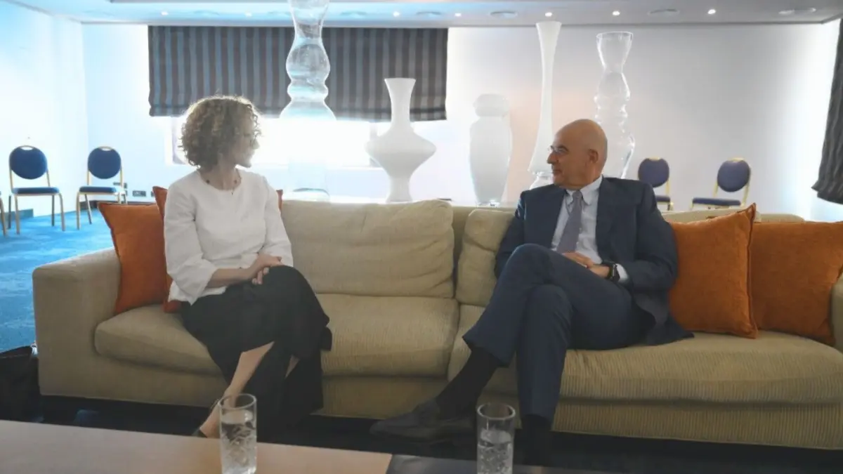Δένδιας: Συνάντηση με την αναπληρώτρια γενική γραμματέα του ΝΑΤΟ Ράντμιλα Σεκερίνσκα