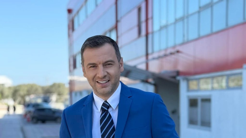 Ο Δημήτρης Μαρέδης αποχωρεί από το STAR και την εκπομπή “Αλήθειες με την Ζήνα” μετά την υπόθεση Μακρή