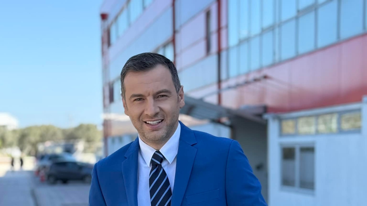 Ο Δημήτρης Μαρέδης αποχωρεί από το STAR και την εκπομπή “Αλήθειες με την Ζήνα” μετά την υπόθεση Μακρή