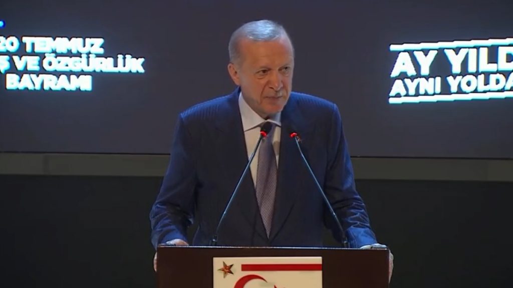 Προκλητικός Ερντογάν: “Υπάρχουν δύο κράτη στην Κύπρο – Συμφιλιωθείτε με την κατάσταση”