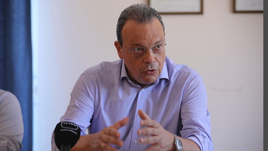 Φάμελλος: «Η κυβέρνηση έστησε μηχανισμό για να λεηλατήσει τις επιδοτήσεις των αγροτών – Οι “γαλάζιες ακρίδες” ρημάζουν την ύπαιθρο»