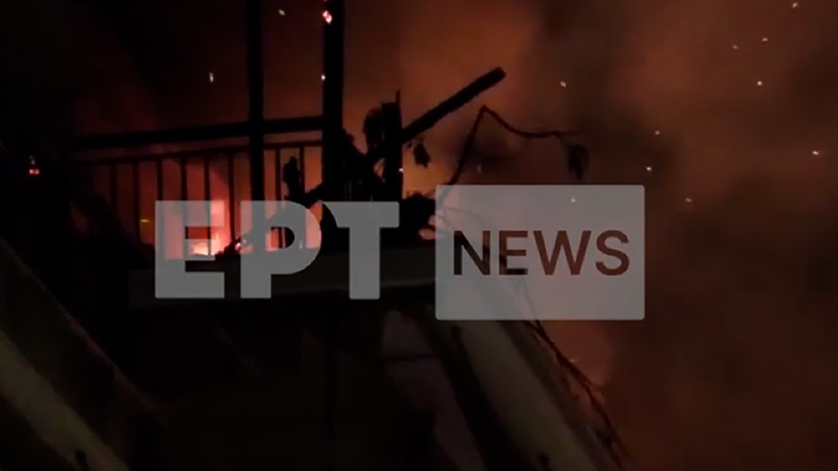 Φωτιά τα ξημερώματα σε διαμέρισμα στον Λυκαβηττό – Στο νοσοκομείο ένας άνδρας (Βίντεο)